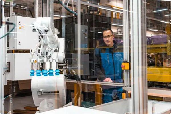 MODEX2024你感兴趣的物流装备完美体育新品这里都有！集成系统、机器人、叉车、托盘、软件系统、核心零部件……(图12)