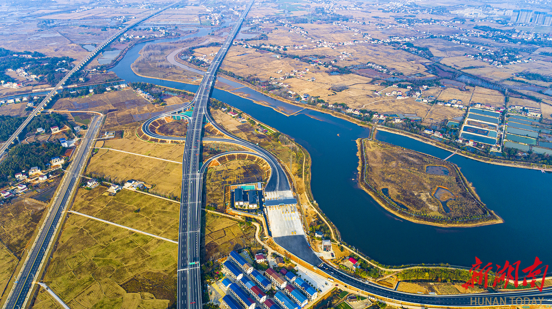 奋力绘就湖南交通运输高质量发展新图景——写在2025年全省交通运输工作会议召开之际