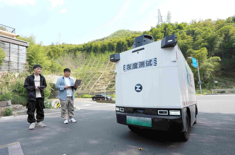 概念股澄清难掩产业热无人物流车驶入商业化“快车道”(图1)