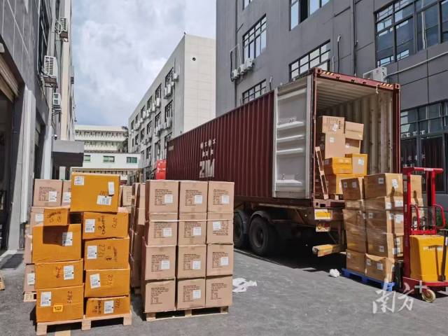完美体育关税风波下“深圳版”海外仓成突围关键一招(图5)