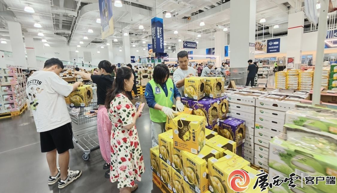 中国每完美体育网站3个进口榴莲就有一个来自这里！广西“甜蜜通道”火了(图3)