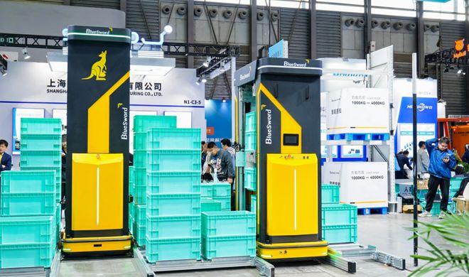 迈向智慧物流新范式完美体育：仓储机器人引领效率与模式升级(图4)