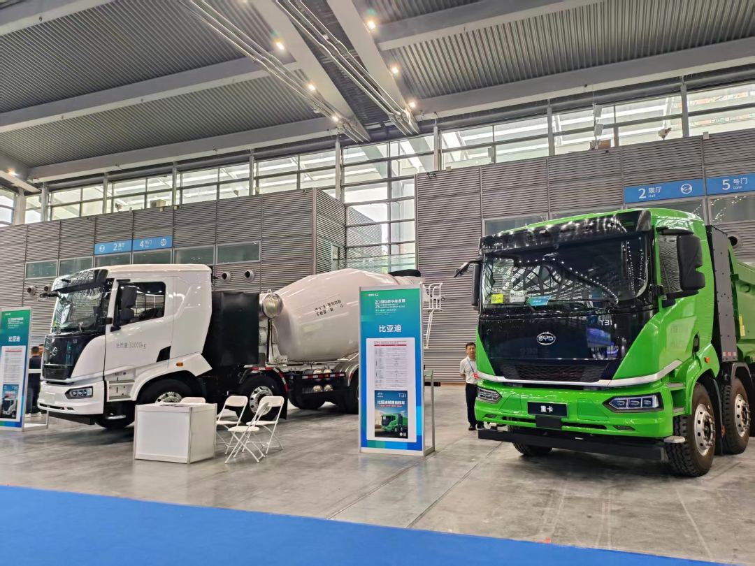 2025国际数字能源展在深圳闭幕电动重卡广受关注