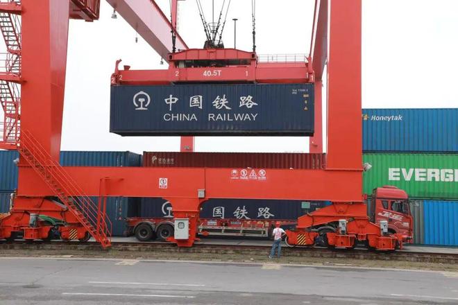 从“中亚粮仓”到“湖南车间”这趟回程班列实现常态化开行(图2)