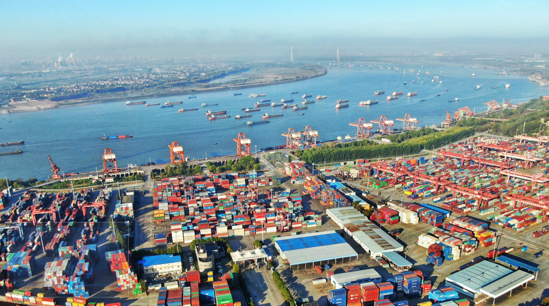 水陆空货通全球武汉交通枢纽释放开放新活力(图1)