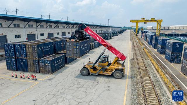 如何有效降低全社会物流成本？专访交通运输部科学研究院副院长王先进｜聚焦国常会(图2)