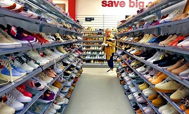 硬抗关税也得买！美每天对华进口10亿商品中国港口变得拥堵(图5)