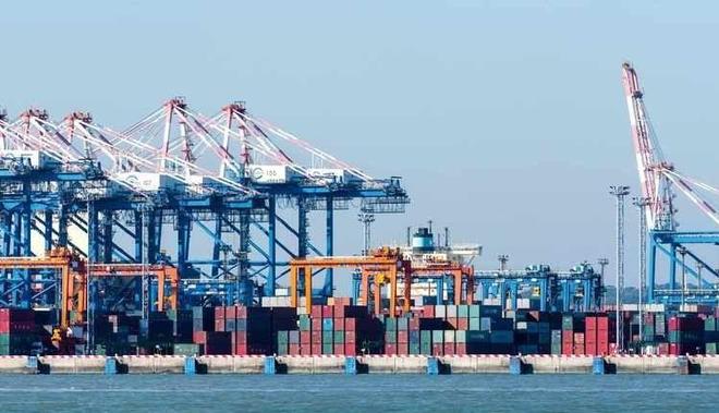 硬抗关税也得买！美每天对华进口10亿商品中国港口变得拥堵(图8)