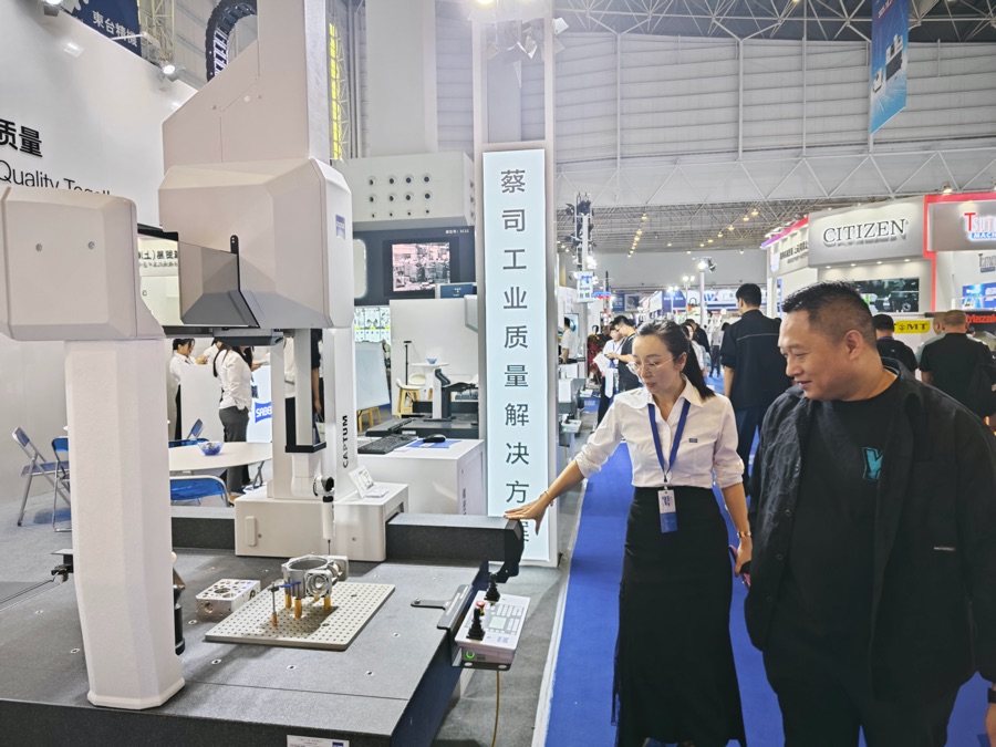 直击2025广智会：机器人产业从“单完美体育品竞争”转向“生态博弈”(图2)