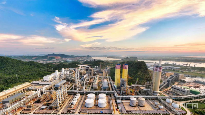 完美体育网站江西九江：“向江图强”奏响经济高质量发展强音(图1)