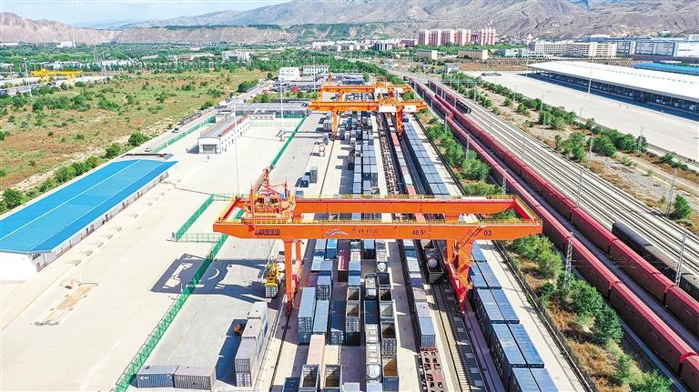 加快构建内外兼顾陆海联动新格局开放甘肃续写新篇-新华网(图3)