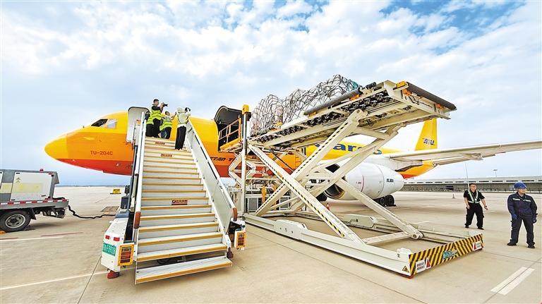 加快构建内外兼顾陆海联动新格局开放甘肃续写新篇-新华网(图4)