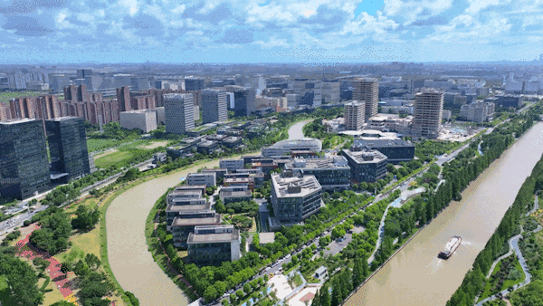 壹江臻邸售楼处最新发布(首页网站)中旅壹江臻邸销售中心可详聊楼盘详情价格地完美体育网站址清晰告知配套成熟前台电话(图31)