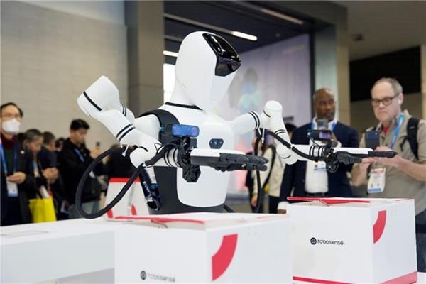 完美体育网站从技术突破到生态落地速腾聚创具身智能闪耀CES