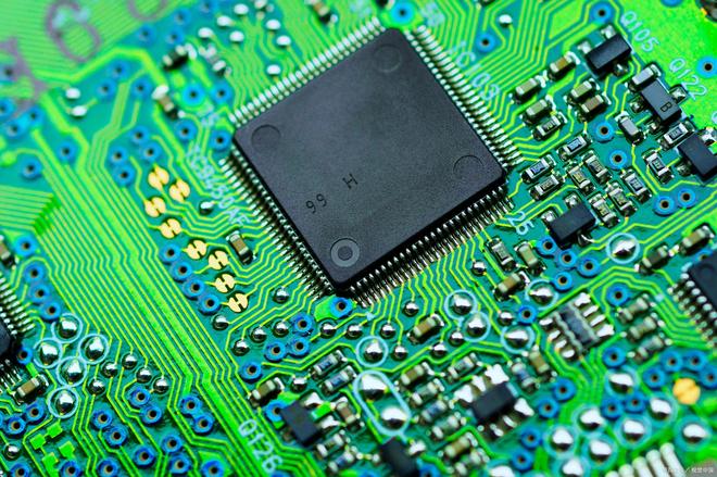 台积电：我们已经顾不上美国工厂了大陆再不给稀土大家都得完(图8)