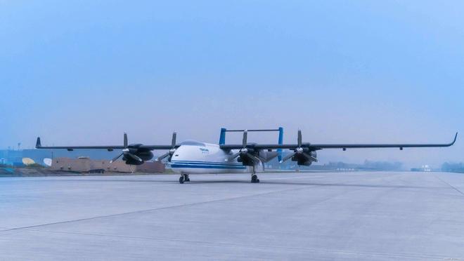 闷声干大事！中国低调首飞长鹰8全球最大无人空中重完美体育网站卡载重35吨(图2)