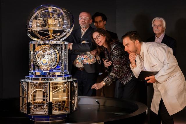 完美体育网站高端手表越来越贵全球最大表展释放了哪些信号(图9)