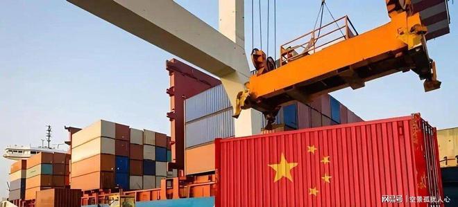 越南一口气跟中国签3条铁路！明明被美国拿捏为何越走越近？(图5)